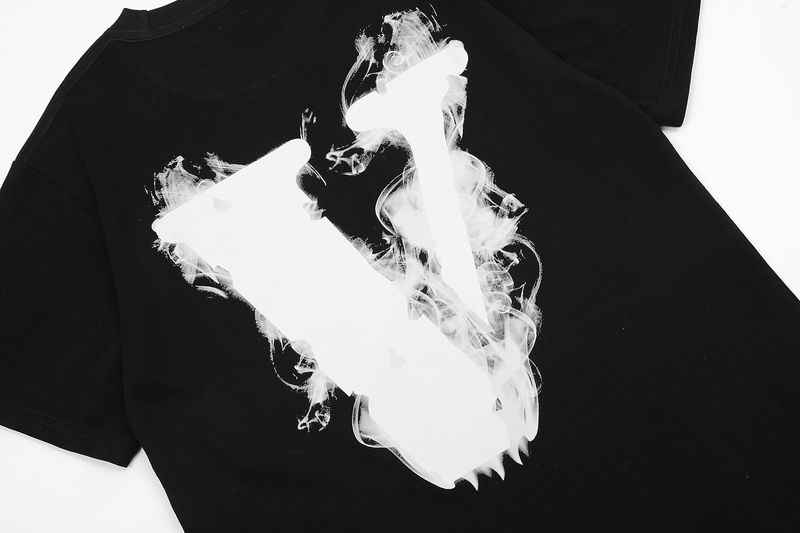 Camiseta Vlone " Smoke " - Preto