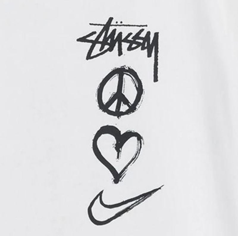 Camiseta Stussy x Nike Paece Love Swoosh